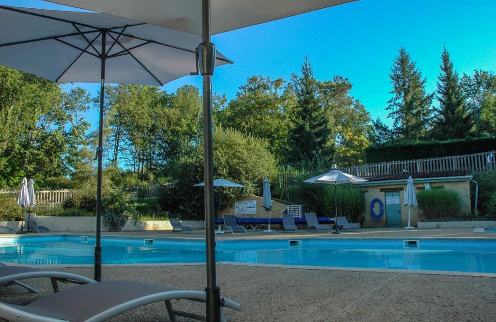 camping piscine dordogne