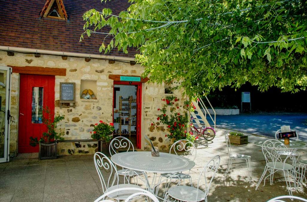 bar cafe camping les pialades en dordogne