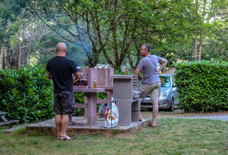 barbecue collectif camping