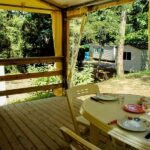 mobil home tithome terrasse camping les pialades